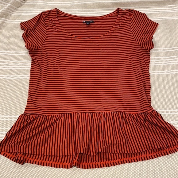 Gap Striped Peplum Tee EUC - Picture 9 of 9